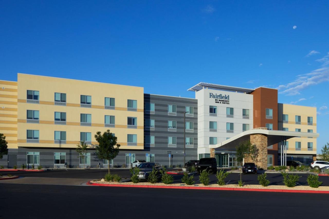 Fairfield By Marriott Inn & Suites Palmdale West Exterior photo